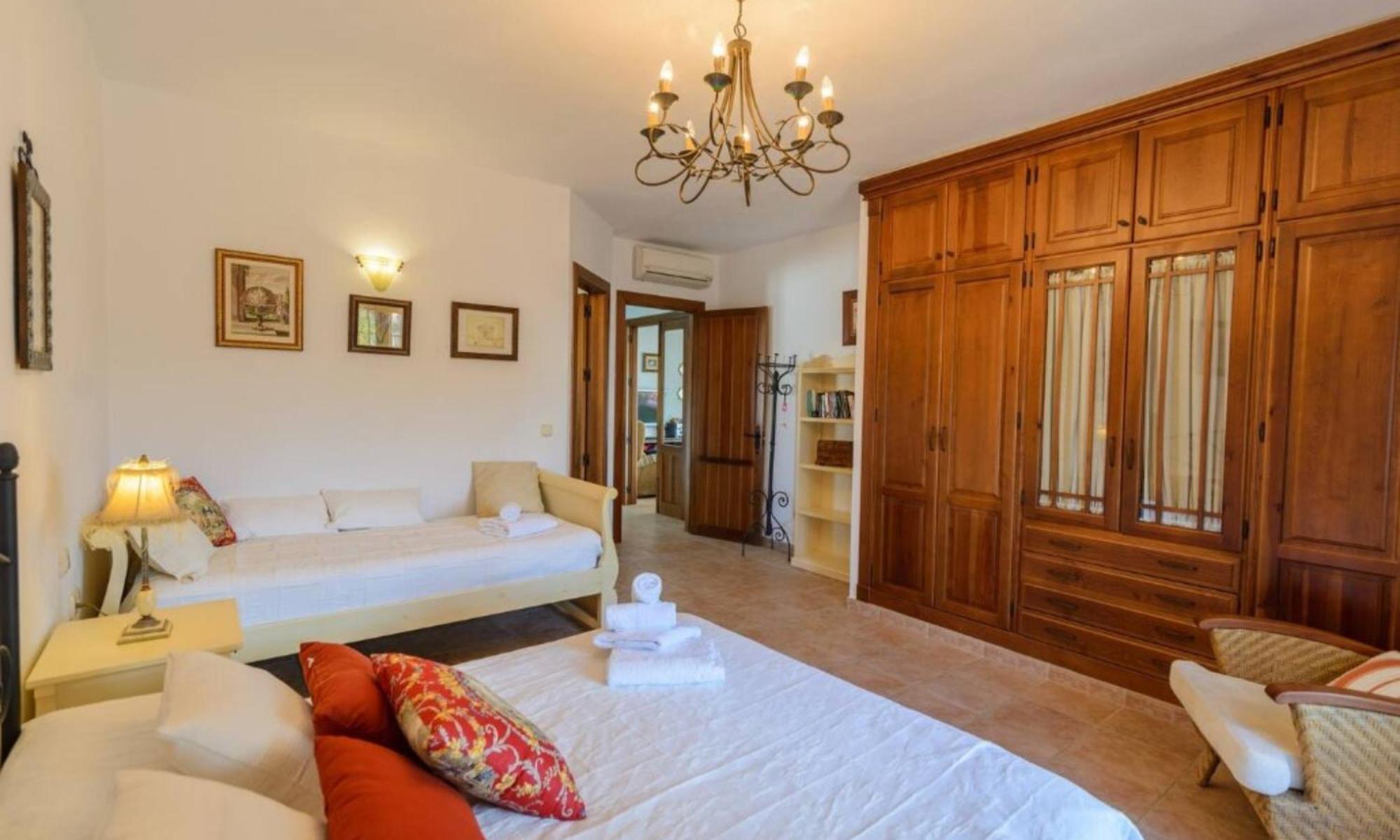 Alhaurín el Grande Villa Quilin מראה חיצוני תמונה